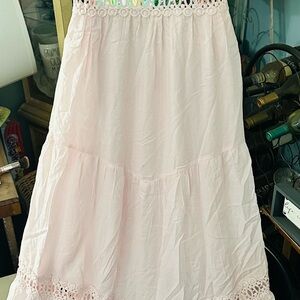 Chic Pink Maxi Dress with Lace Detail